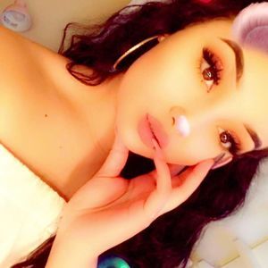 Meet your Posher, Julyssa